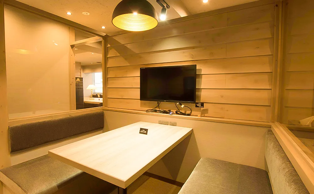 BasisPoint 池袋店 モニター付きBOX席