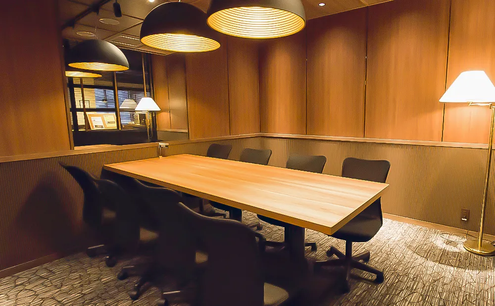 BasisPoint 神保町店 ～8名会議室