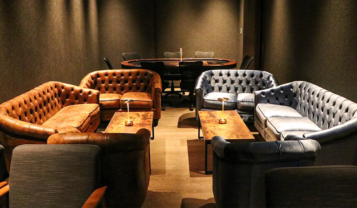 Lounge ソファエリア