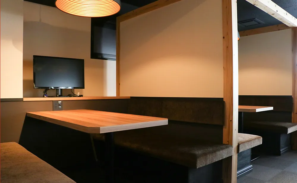 BasisPoint 新橋銀座口店 モニター付きBOX席