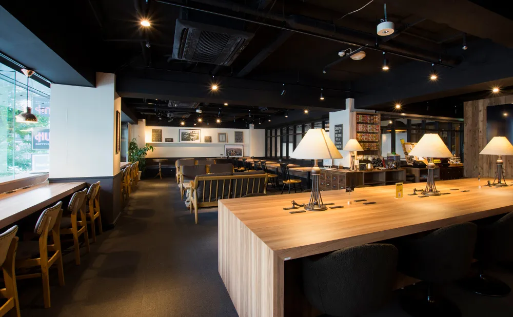 BasisPoint 新橋銀座口店 オープンスペース