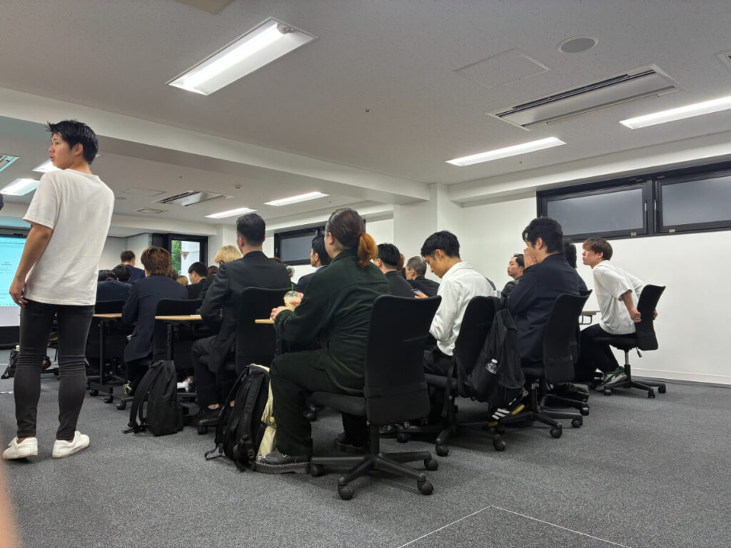関東東北エリアのハイブリッド開催の店長会議の会場として利用