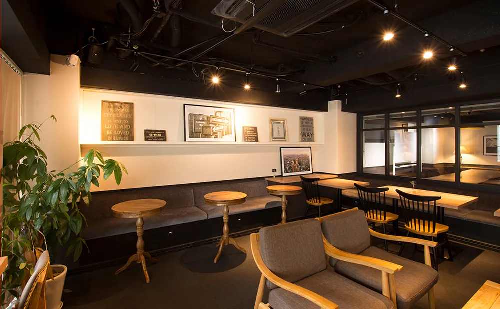 BasisPoint 新橋銀座口店 オープンスペース